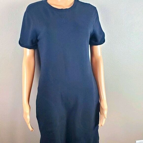 Athleta Dresses & Skirts - Athleta Black Sweatshirt Dress 